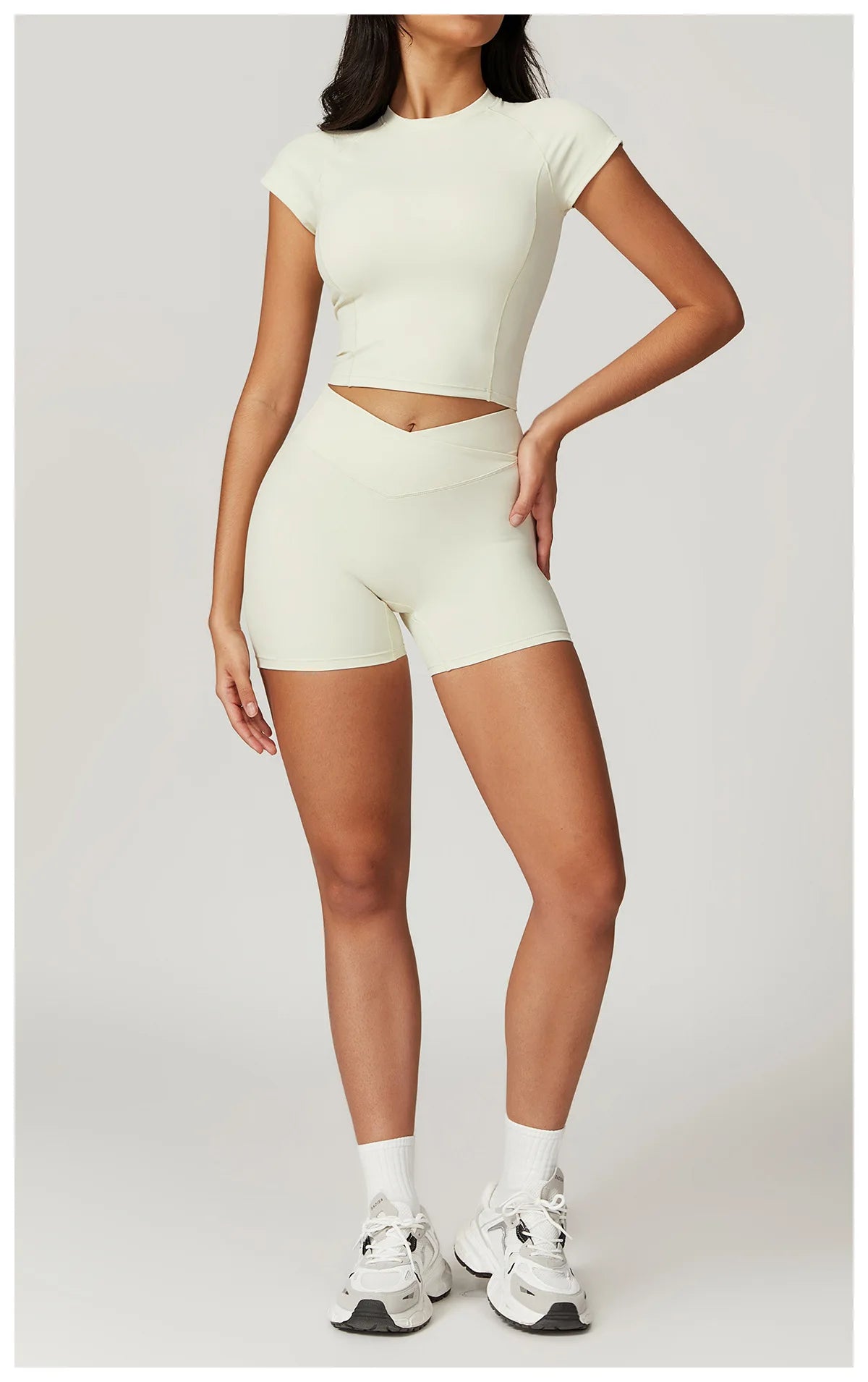 Ensemble de vêtements de sport pour femmes 2 pièces - Costume de sport - Vêtements d'entraînement - Haut court à manches courtes - Leggings taille haute - Vêtements de fitness.